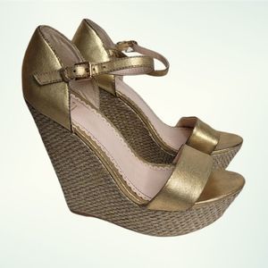 Shoe Dazzle Gold Wedge Sandals